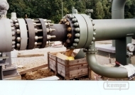Kemflex Passstück 10“ - 1500 lbs. - RTJ ermöglicht kompakten Anlagenbau auf dem Kavernenspeicher Epe, Einbau zwischen Wärmetauscher und Kugelhahn